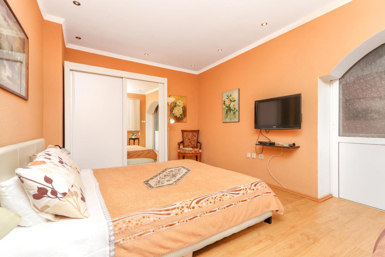 Villa Lastva Apartments ติวัต ภายนอก รูปภาพ
