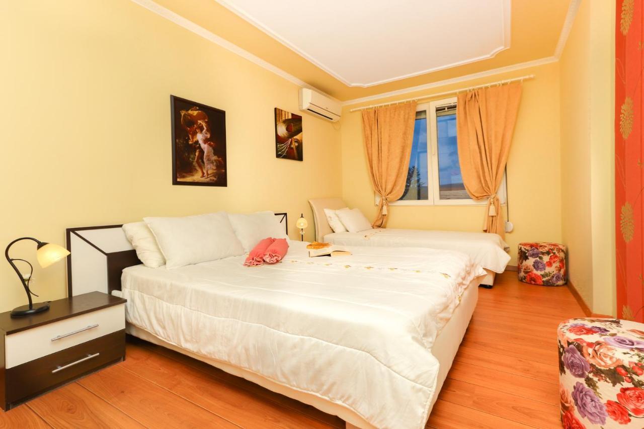 Villa Lastva Apartments ติวัต ภายนอก รูปภาพ