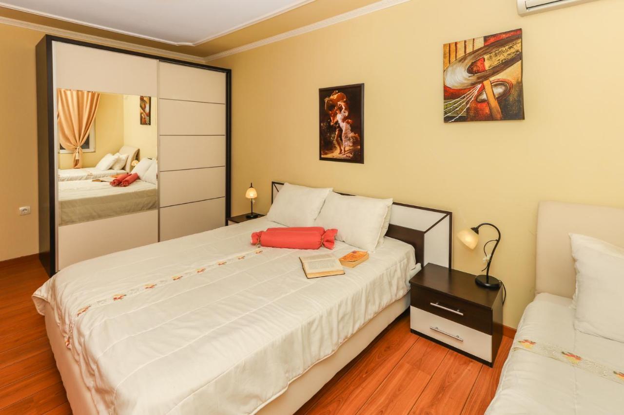 Villa Lastva Apartments ติวัต ภายนอก รูปภาพ